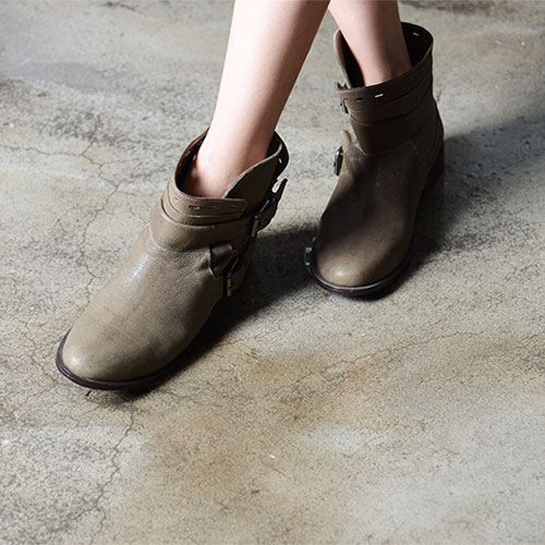 BELTED KHAKI LEATHER ANKLE BOOTS 2’0.5
